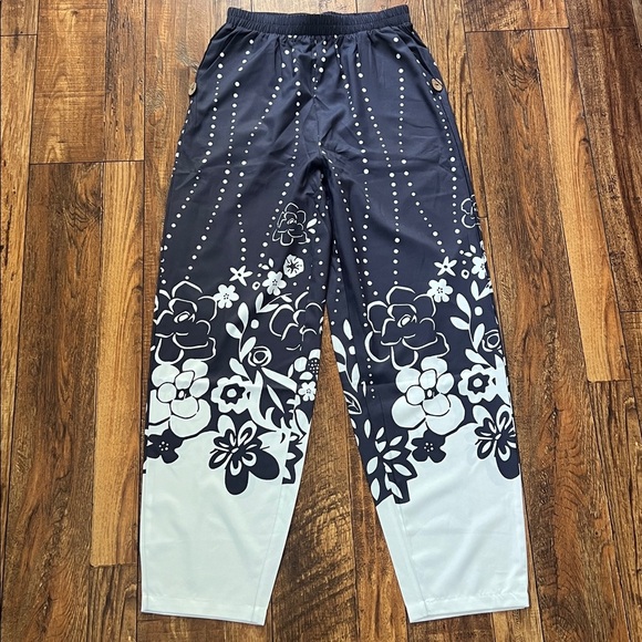 Pants - Silky navy & white pants S